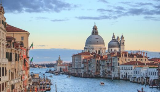 イタリアのヴェネツィアってどんな都市？歴史・観光スポットを紹介！