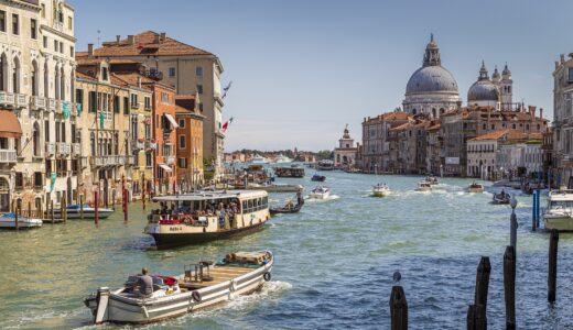 イタリアってどんな国？歴史・経済・社会問題・観光地33選を紹介します！【2024年】